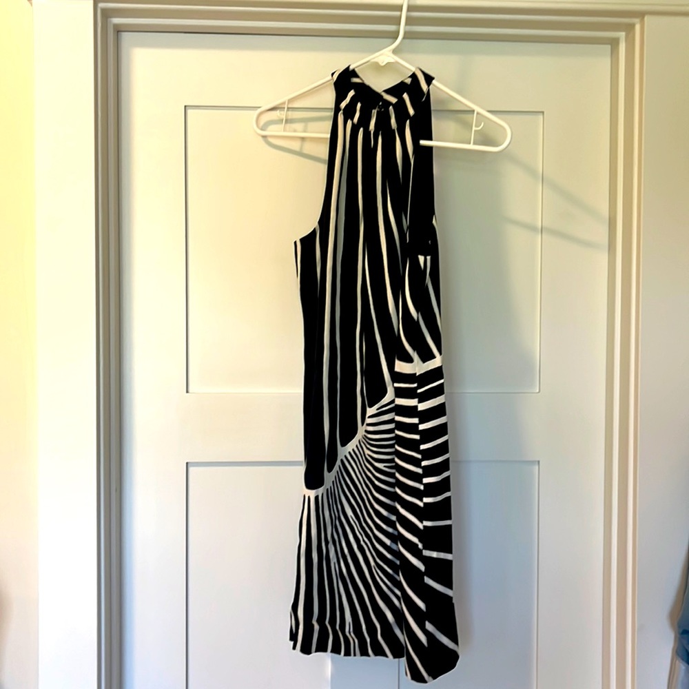 Trina Turk mod mini dress with keyhole back